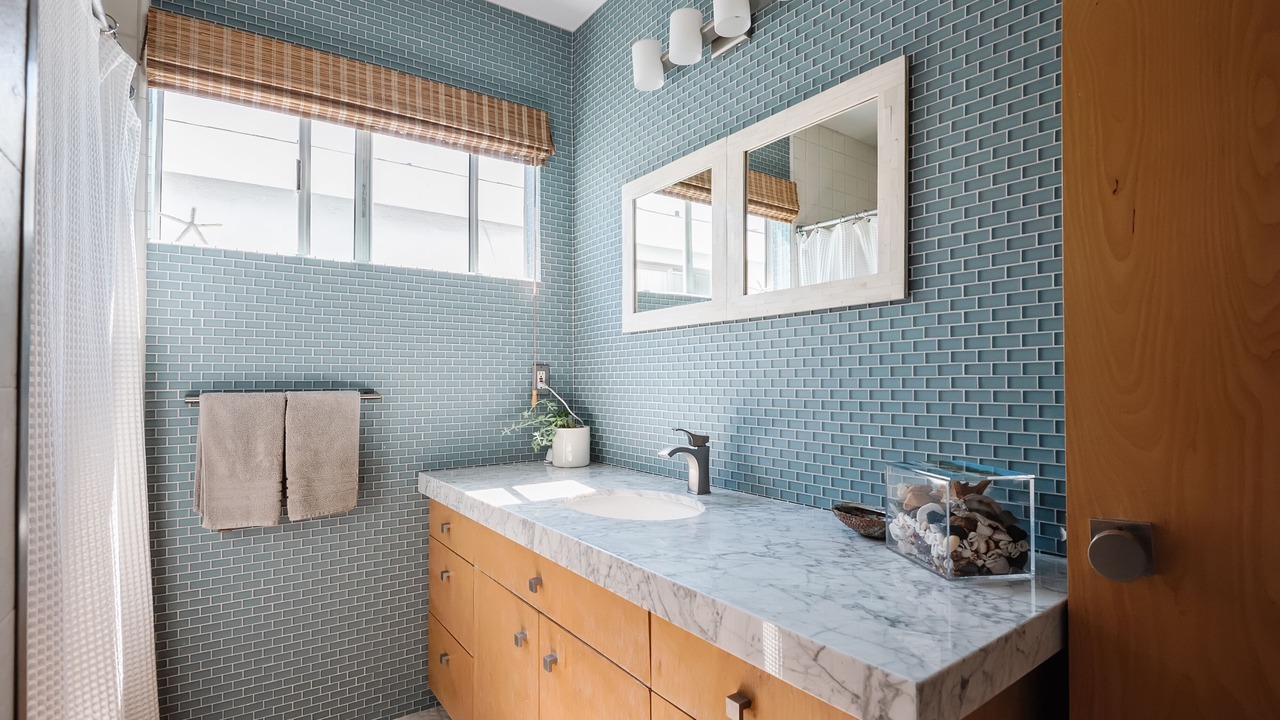 Photo of Bathroom in The Strand