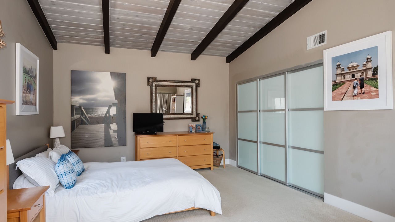 Photo of Bedroom in The Strand