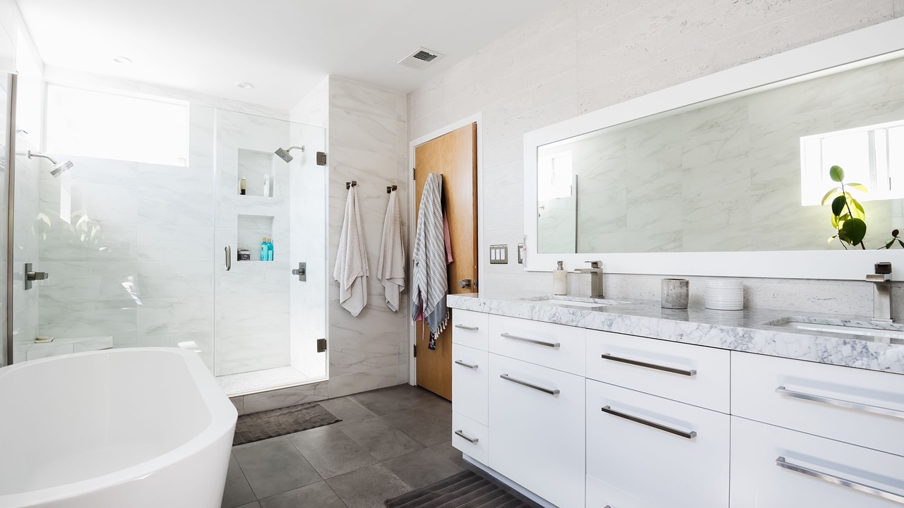 Photo of Bathroom in The Strand