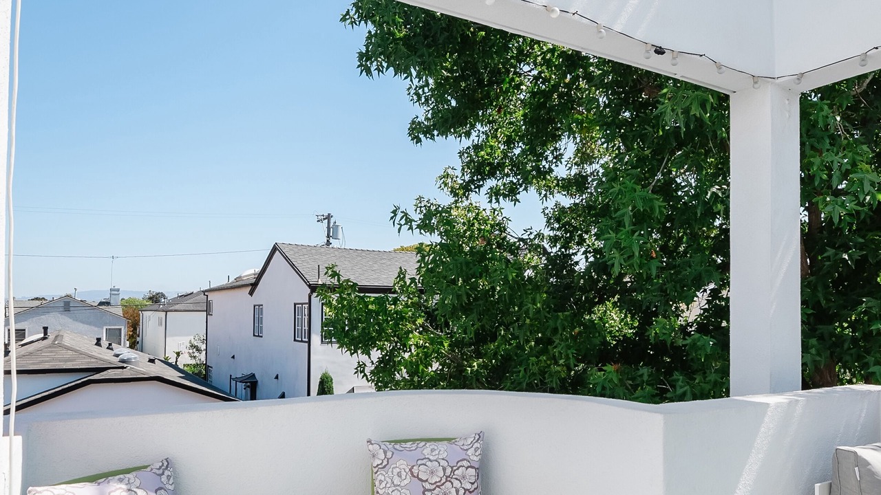 Photo of Patio Balcony in The Strand
