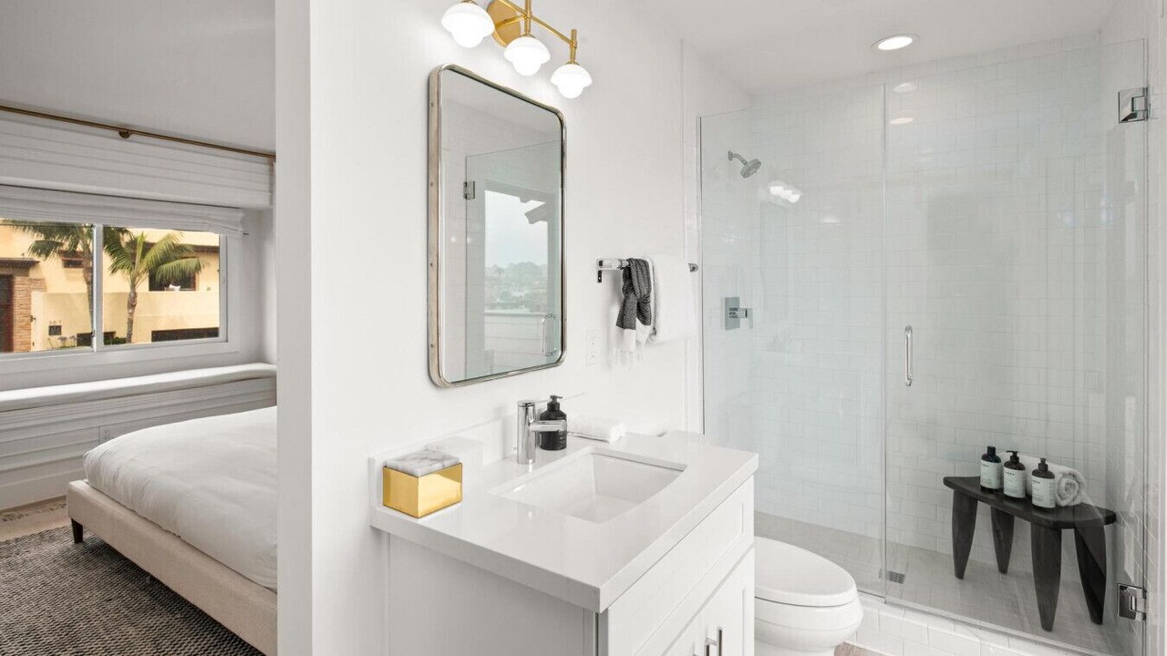 Photo of Bathroom in Olde Solana Beach