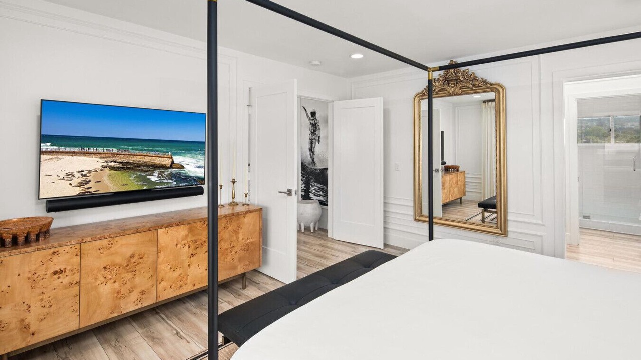 Photo of Bedroom in Olde Solana Beach