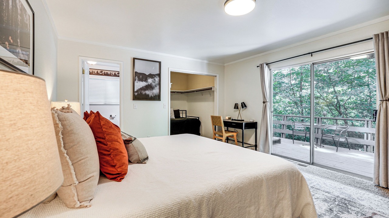 Photo of Bedroom in Glencoe