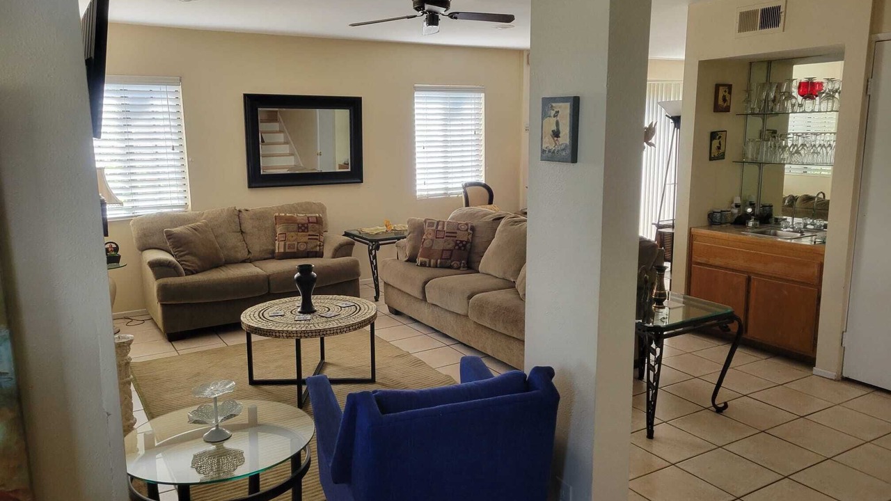 Photo of Livingroom in Lamanda Park