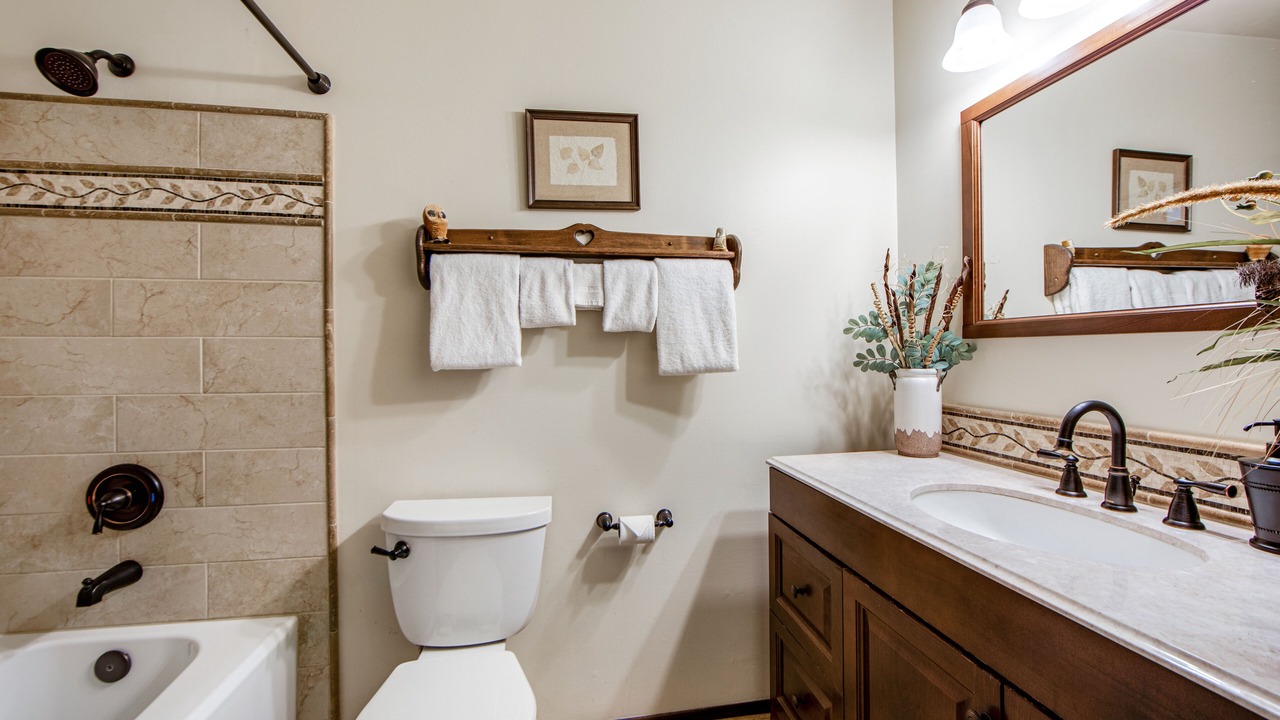Photo of Bathroom in Idyllwild