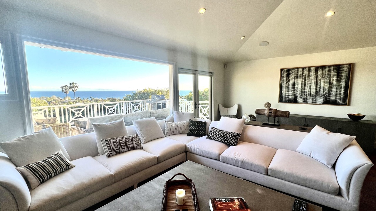 Photo of Livingroom in Pacific Palisades