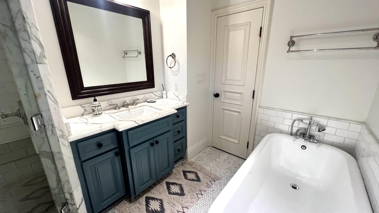 Photo of Bathroom in Pacific Palisades