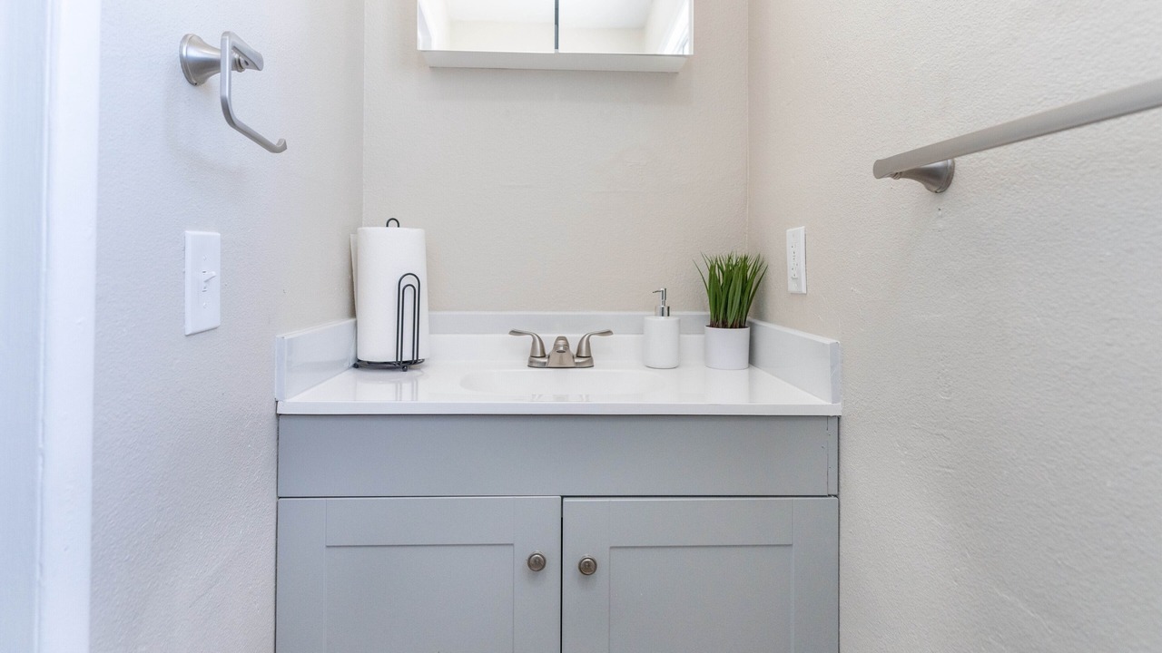 Photo of Bathroom in Mojave