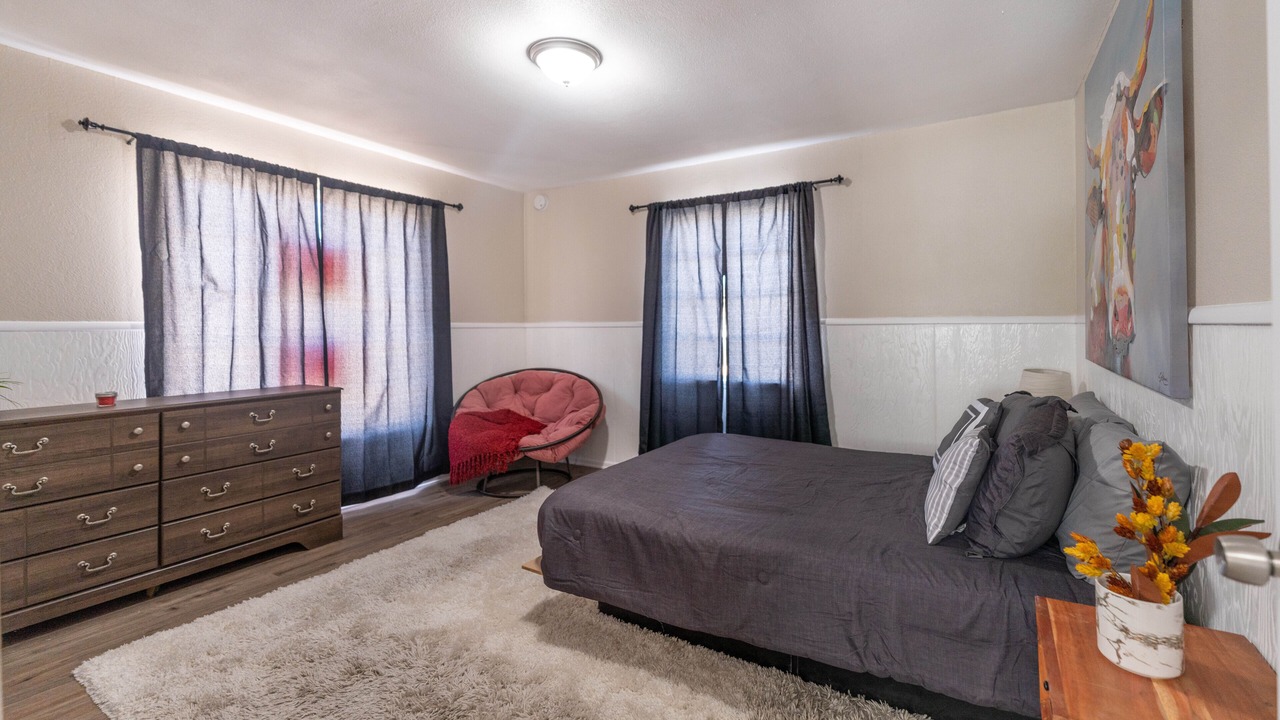 Photo of Bedroom in Mojave