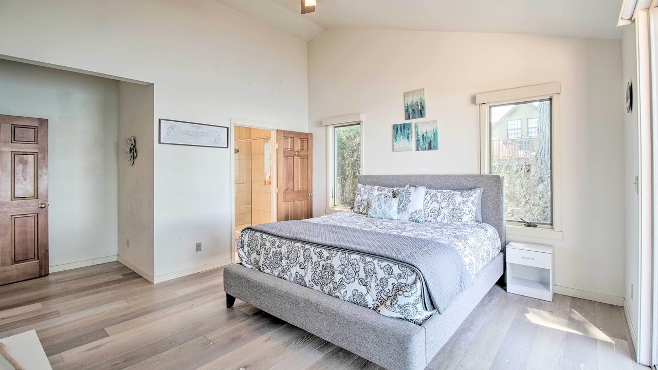 Photo of Bedroom in Point Arena