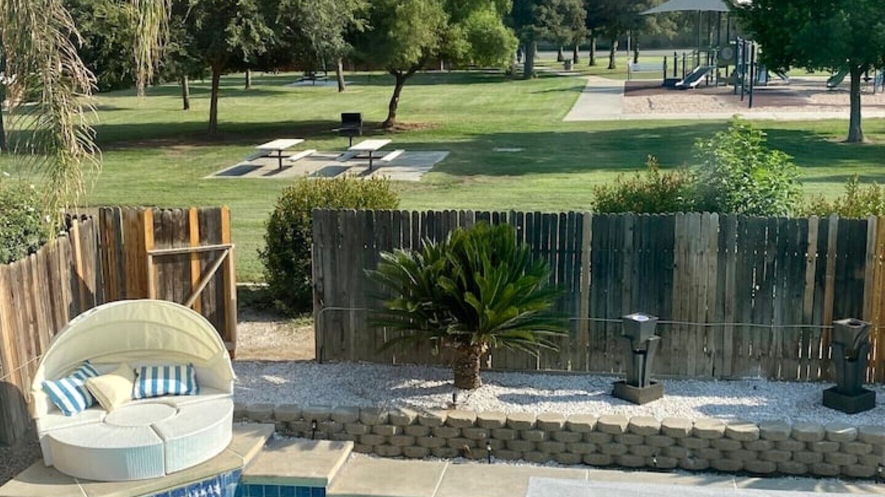 Photo of Outdoor in Pumpkin Center