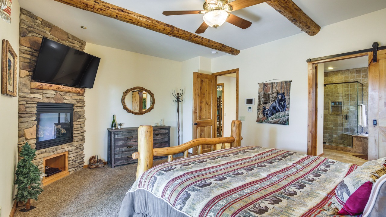 Photo of Bedroom in Big Bear City