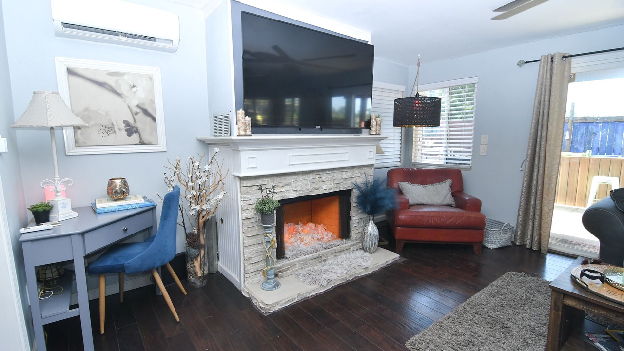 Photo of Livingroom in Lincoln Acres