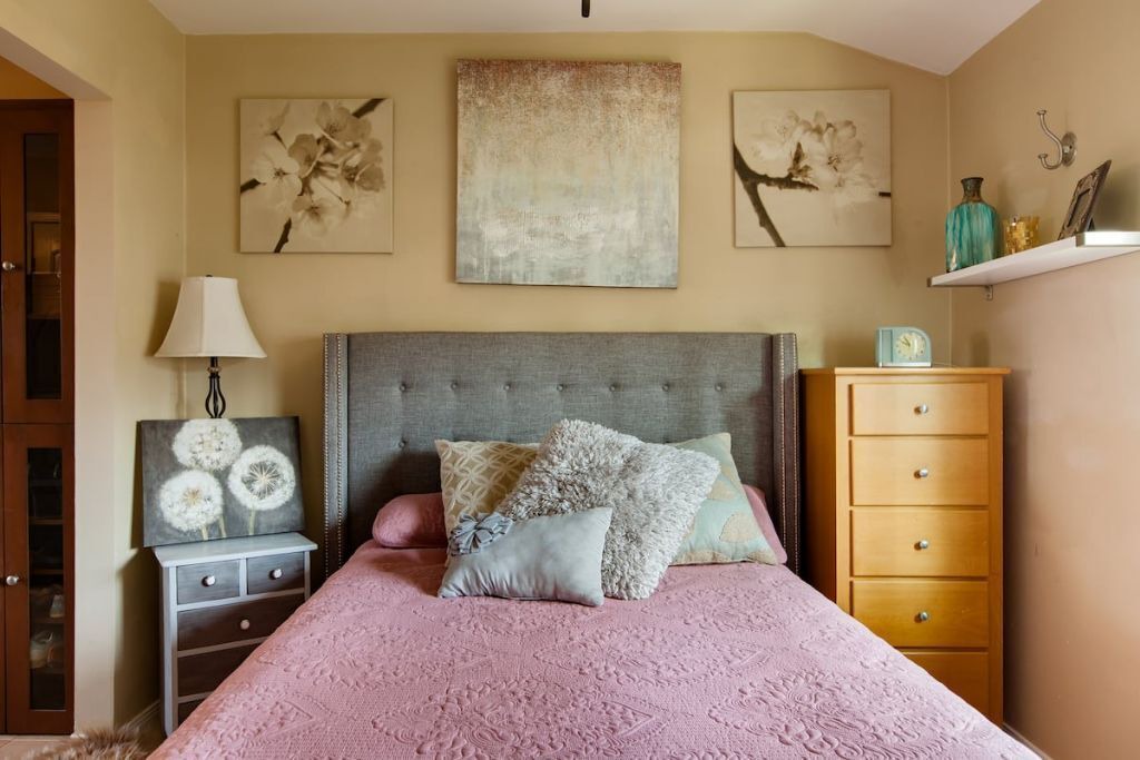 Photo of Bedroom in Lincoln Acres