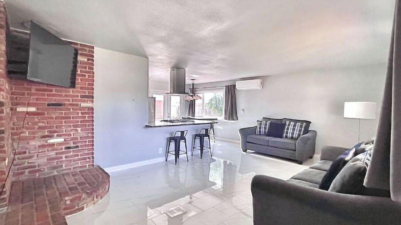 Photo of Livingroom in Jurupa Valley
