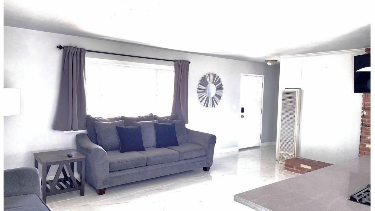 Photo of Livingroom in Jurupa Valley