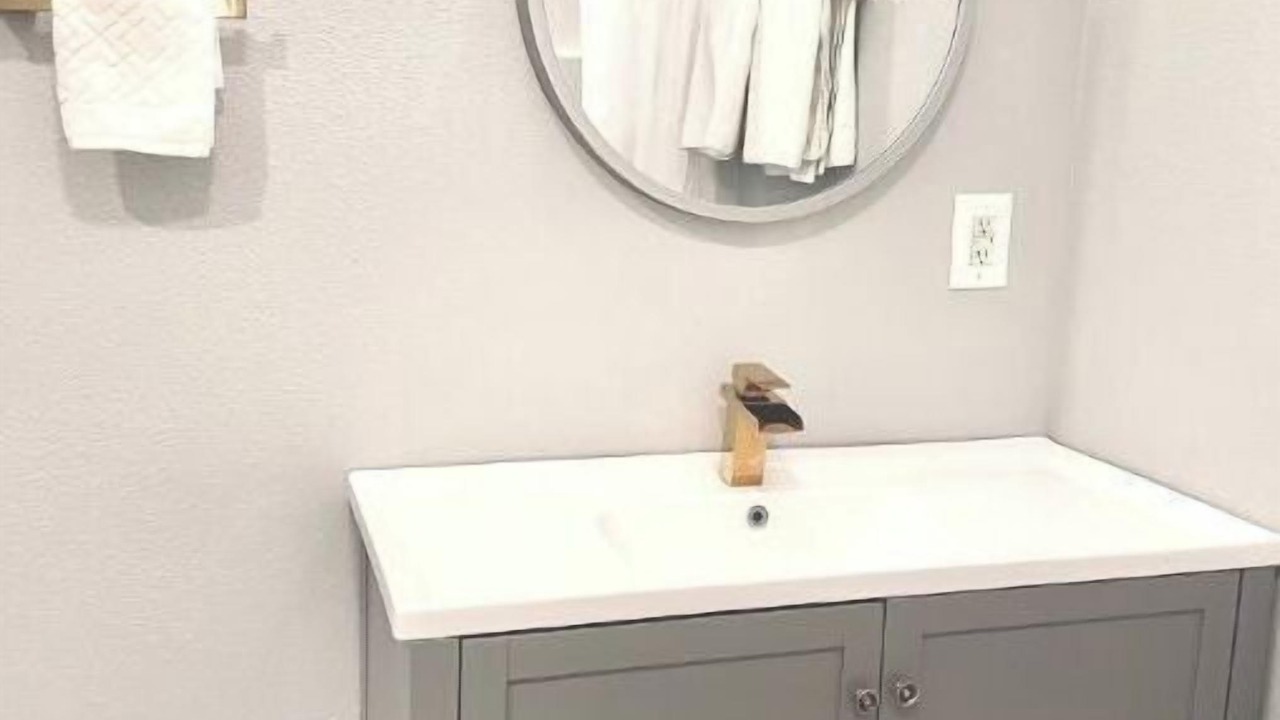 Photo of Bathroom in Jurupa Valley