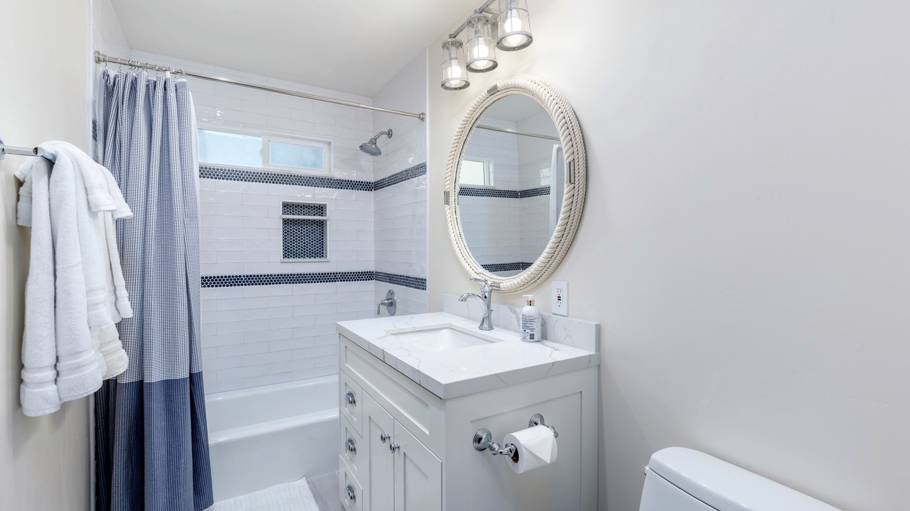 Photo of Bathroom in La Jolla Shores