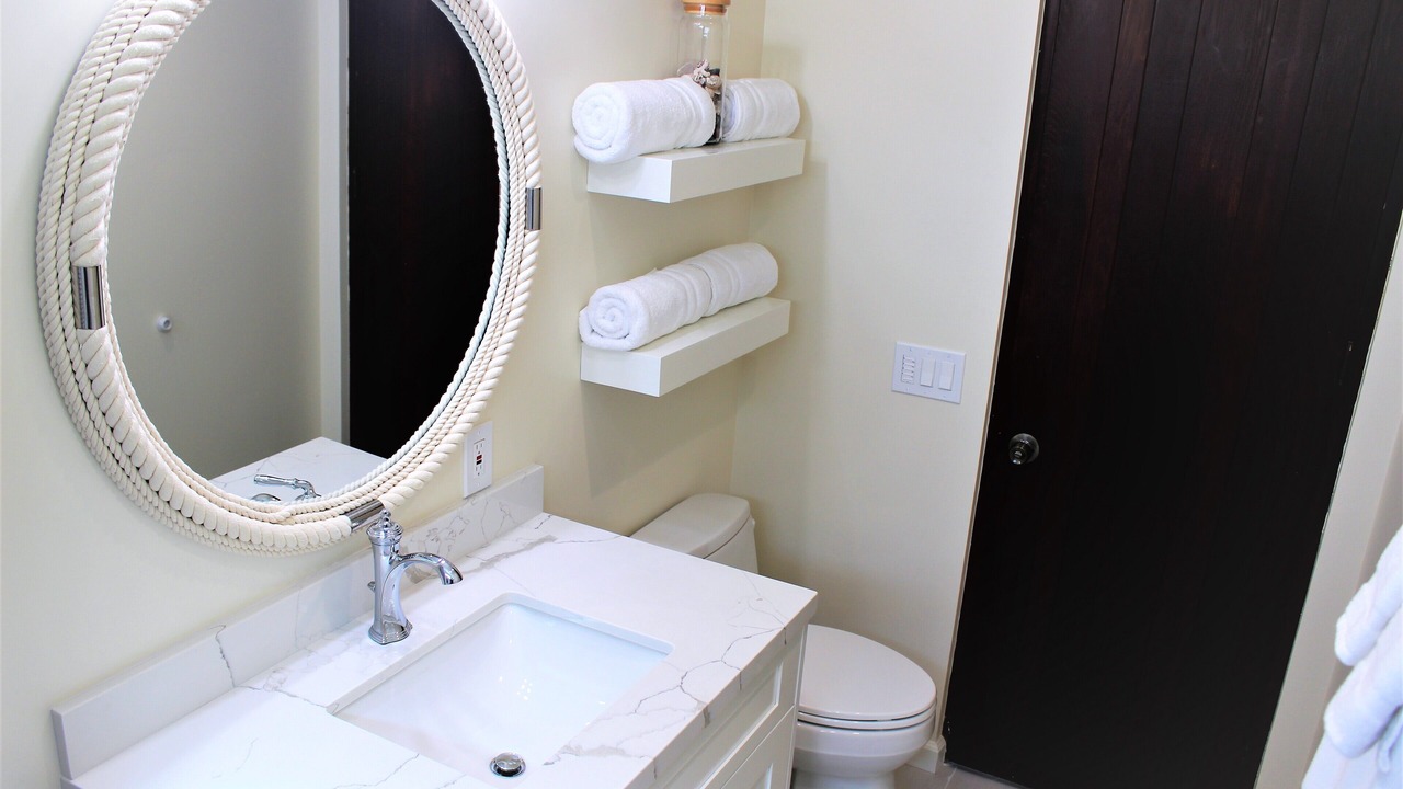 Photo of Bathroom in La Jolla Shores