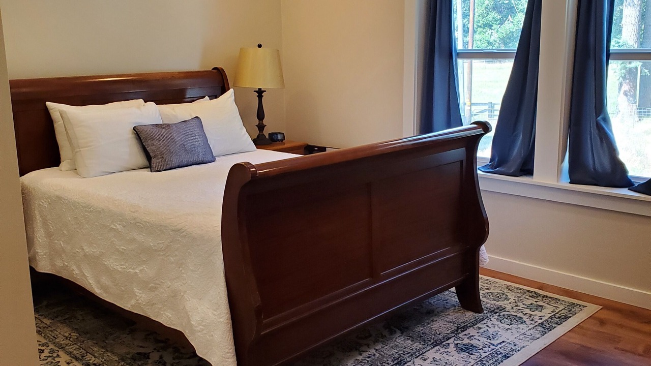 Photo of Bedroom in Mount Shasta