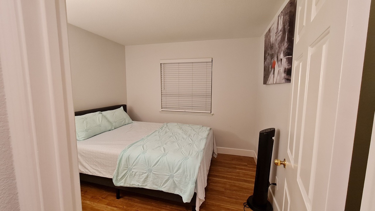 Photo of Bedroom in Discovery Bay