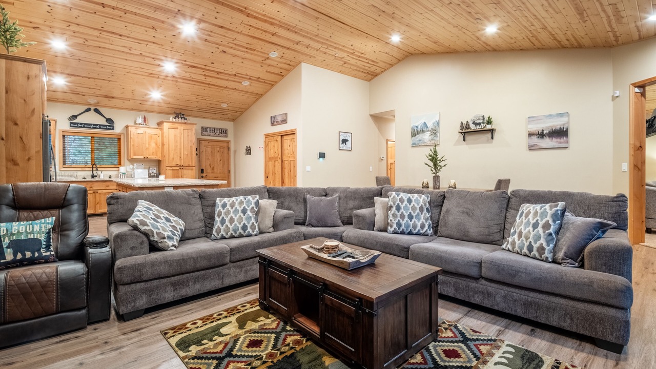 Photo of Bedroom in Summit Estates