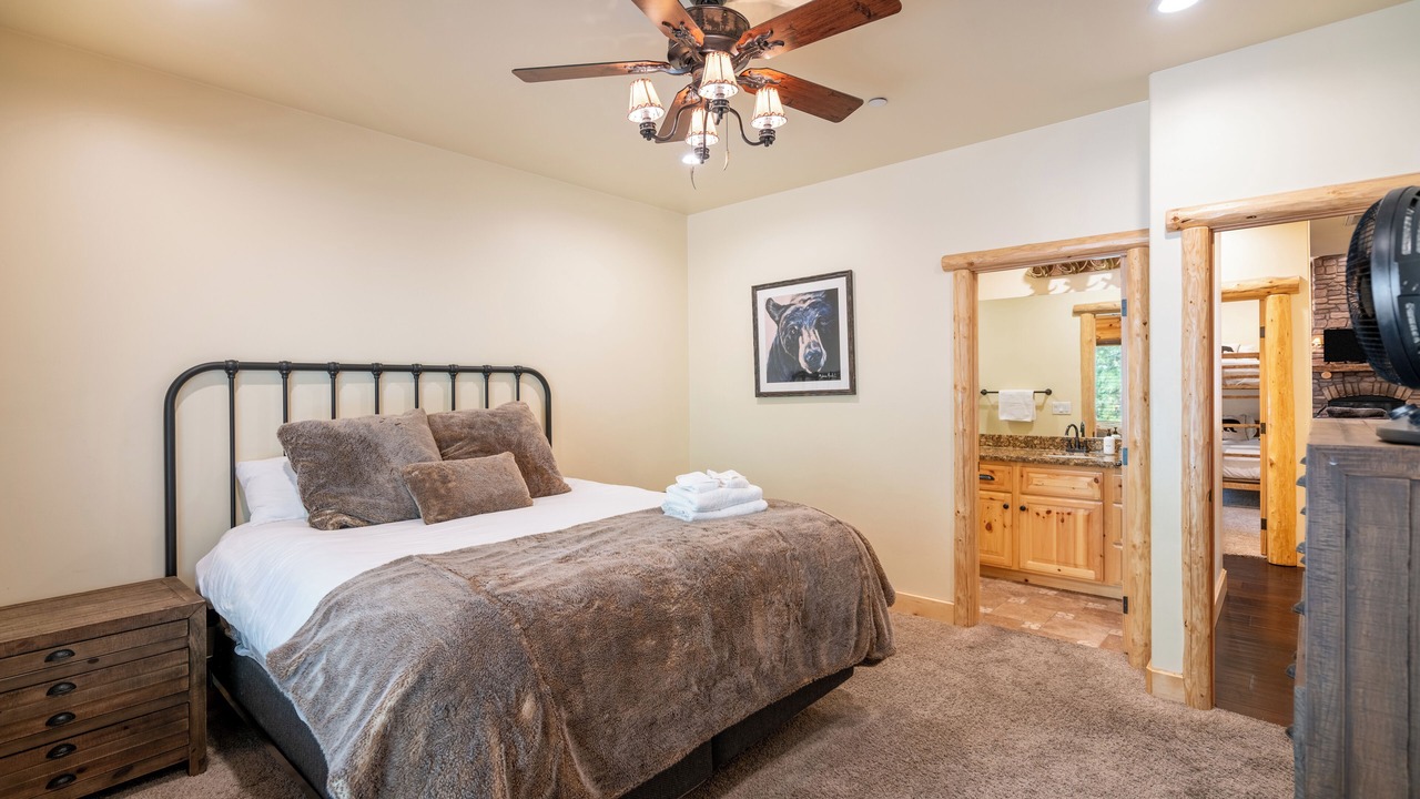 Photo of Bedroom in Summit Estates