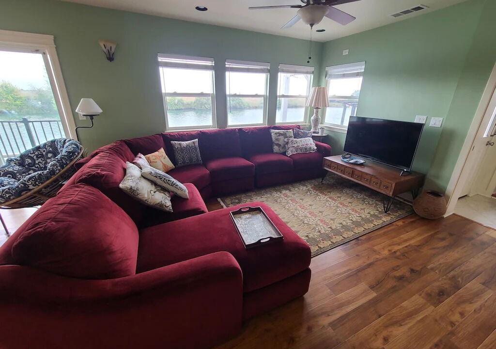 Photo of Livingroom in Isleton