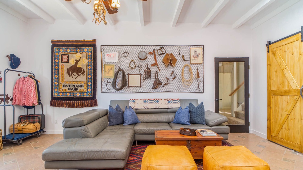 Photo of Livingroom in Morongo Valley