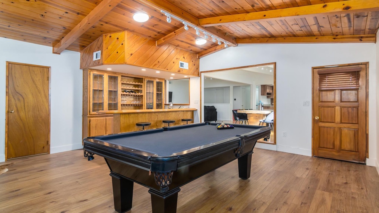 Photo of Bedroom in Valley Glen