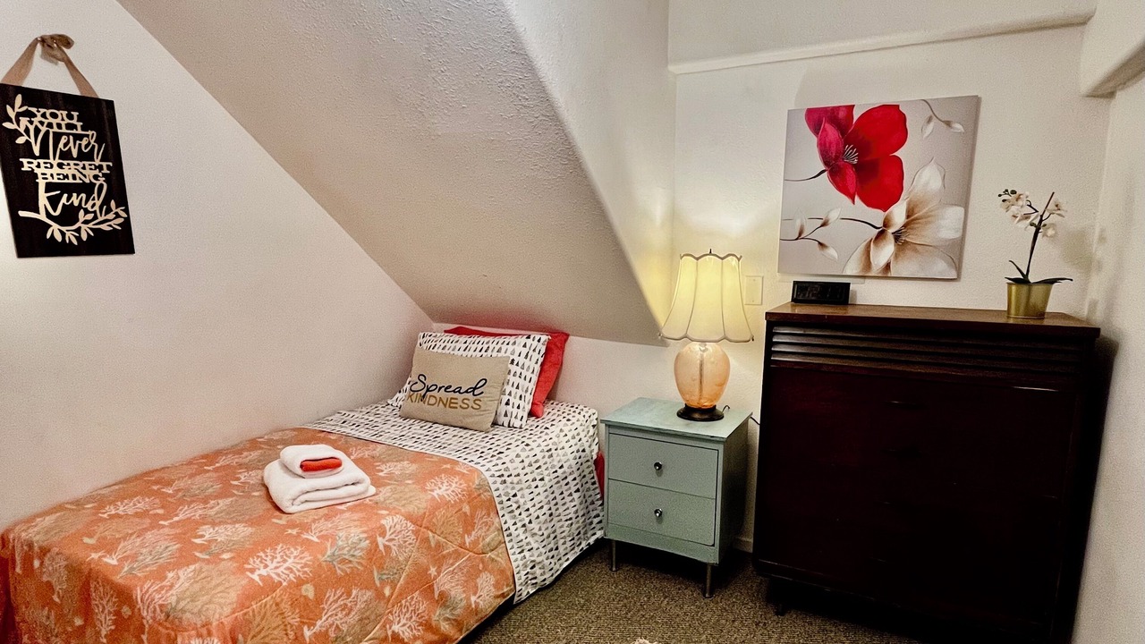 Photo of Bedroom in Crestline