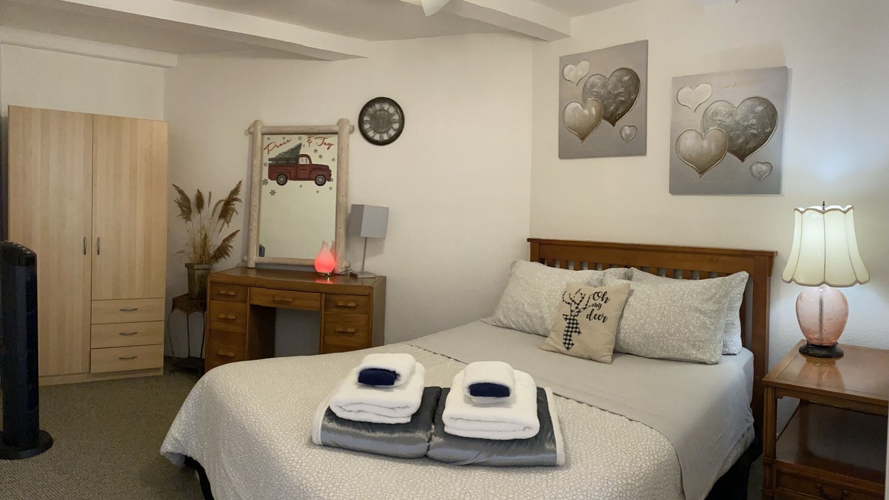 Photo of Bedroom in Crestline