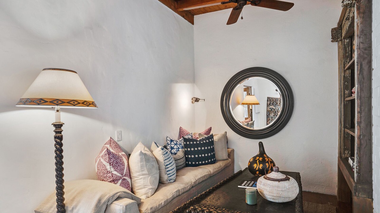 Photo of Livingroom in Magnesia Falls Cove