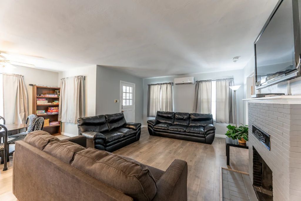 Photo of Livingroom in Arlington