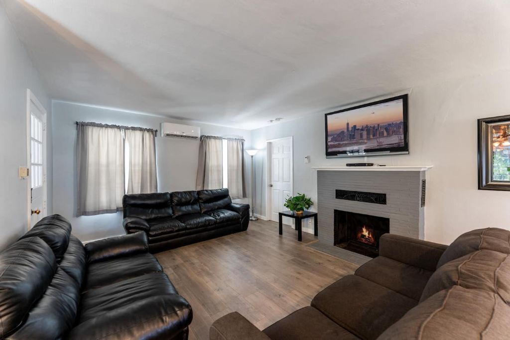 Photo of Livingroom in Arlington