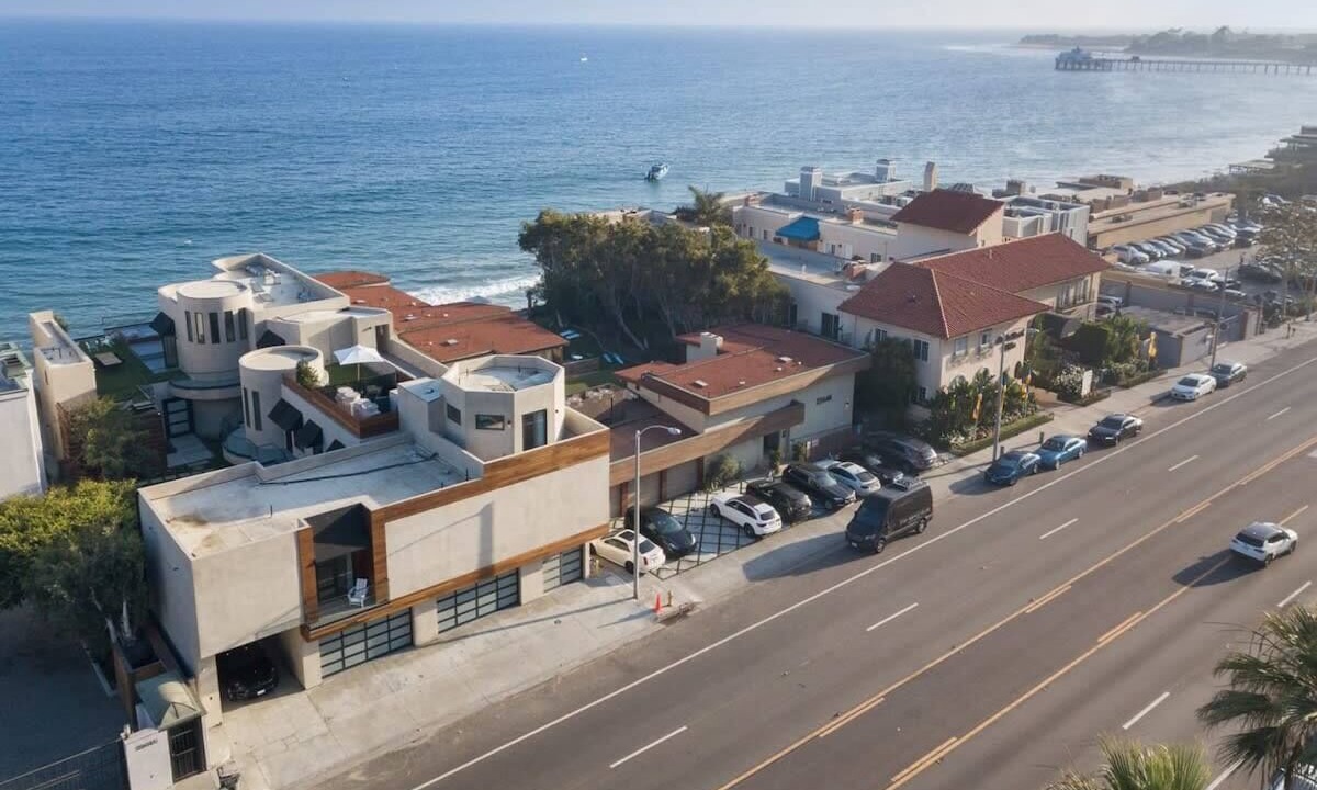 Photo of Others in Eastern Malibu