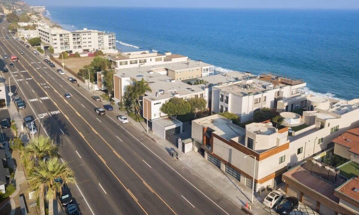 Photo of Others in Eastern Malibu