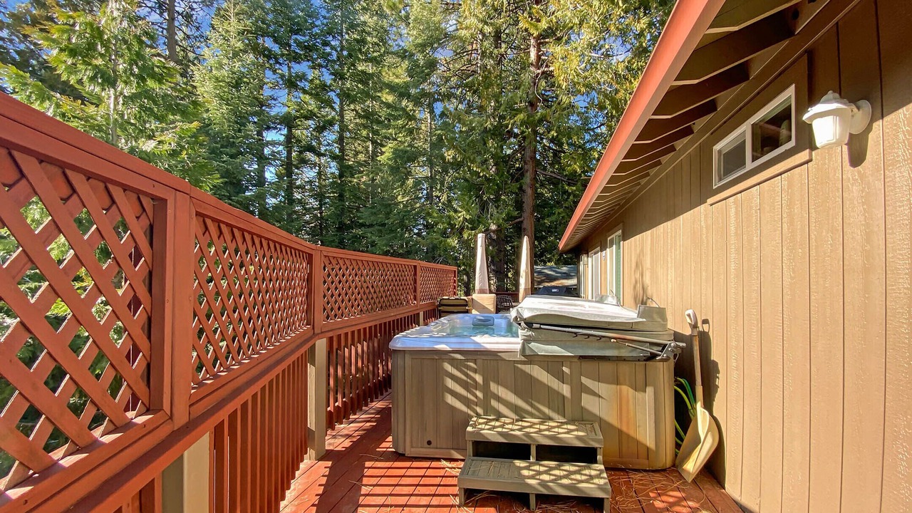 Photo of Outdoor in Strawberry