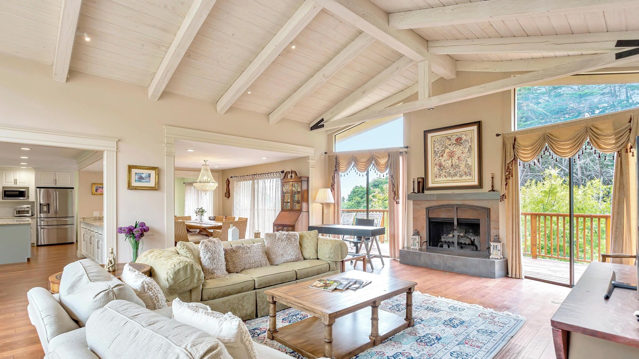 Photo of Livingroom in Carmel