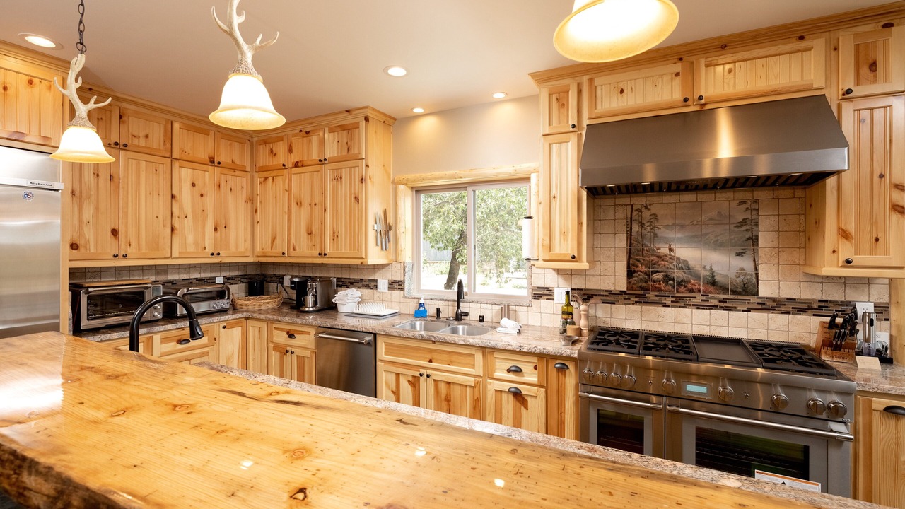Photo of Kitchen in Castle Glen Estates