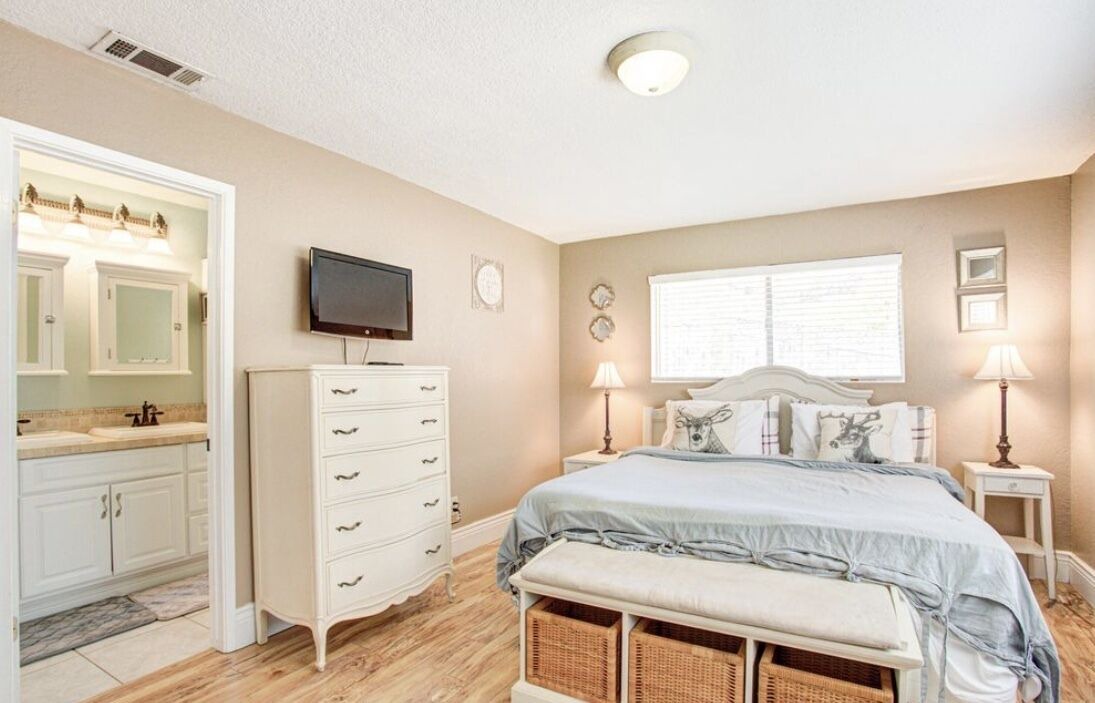 Photo of Bedroom in Carpenter Canyon