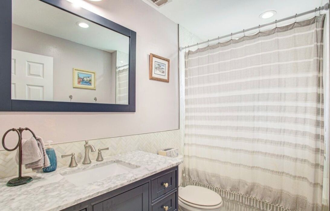 Photo of Bathroom in Carpenter Canyon