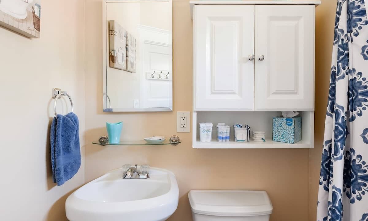 Photo of Bathroom in Whittier