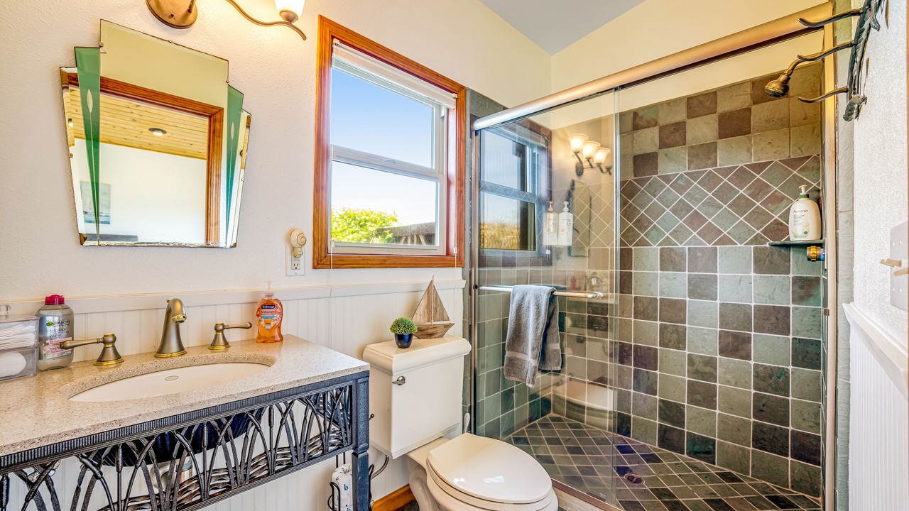 Photo of Bathroom in Fort Bragg