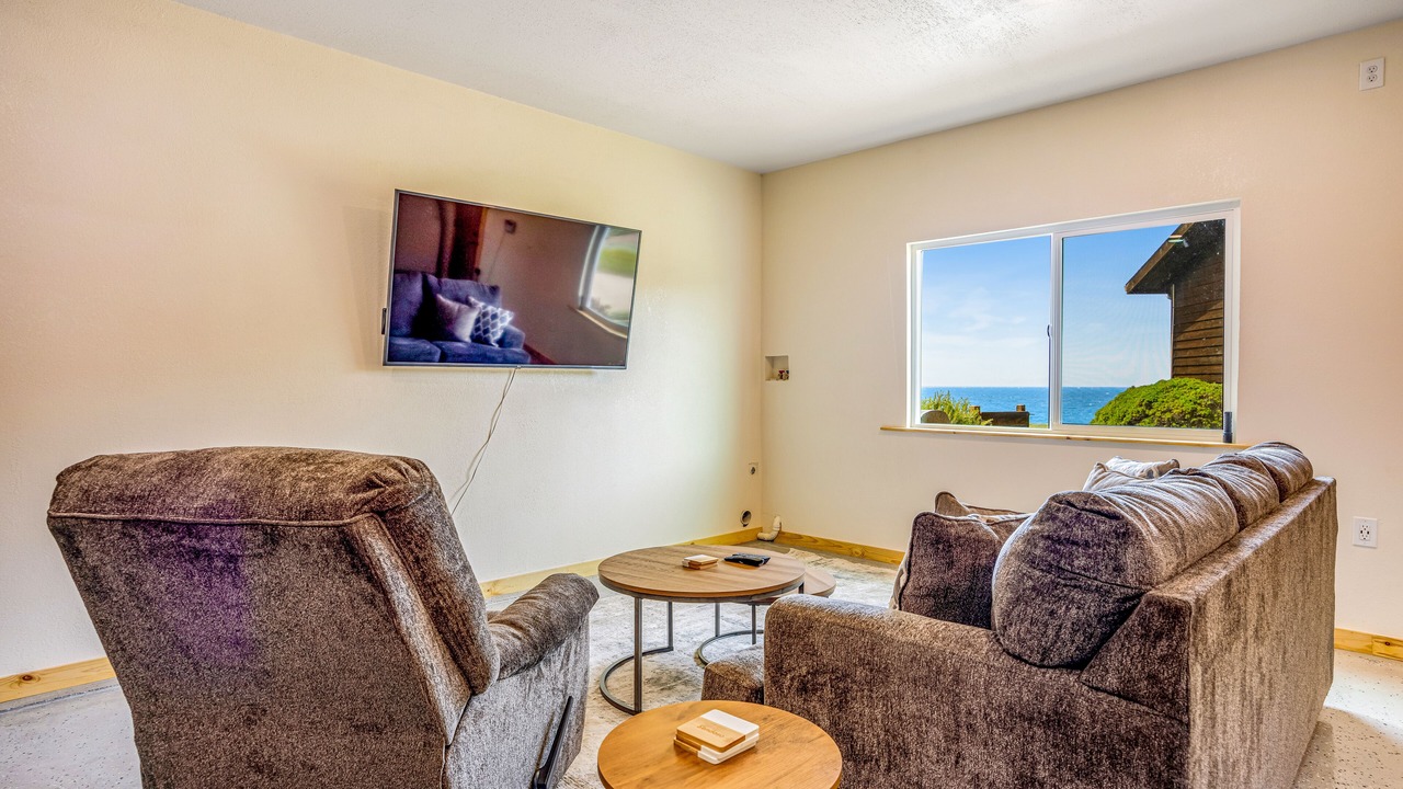 Photo of Livingroom in Fort Bragg