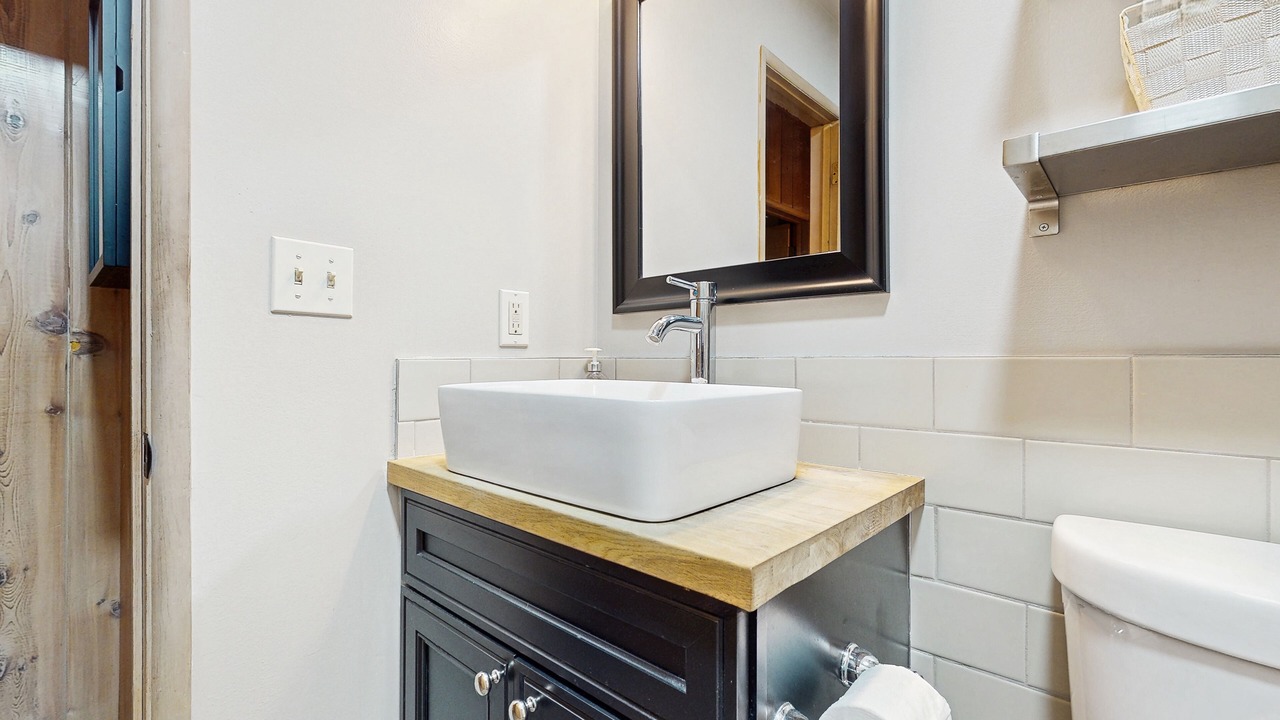 Photo of Bathroom in Arrowhead Villas