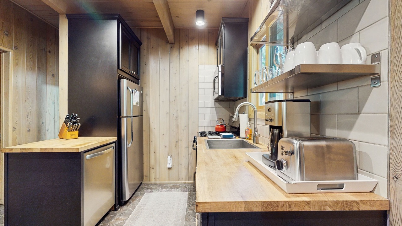 Photo of Kitchen in Arrowhead Villas