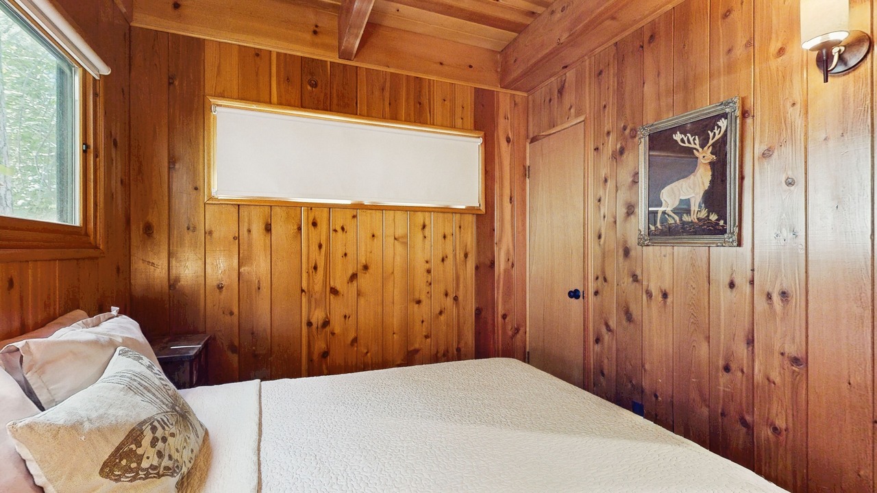 Photo of Bedroom in Arrowhead Villas