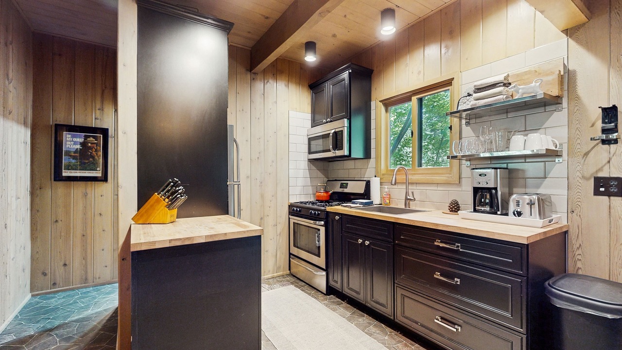 Photo of Kitchen in Arrowhead Villas