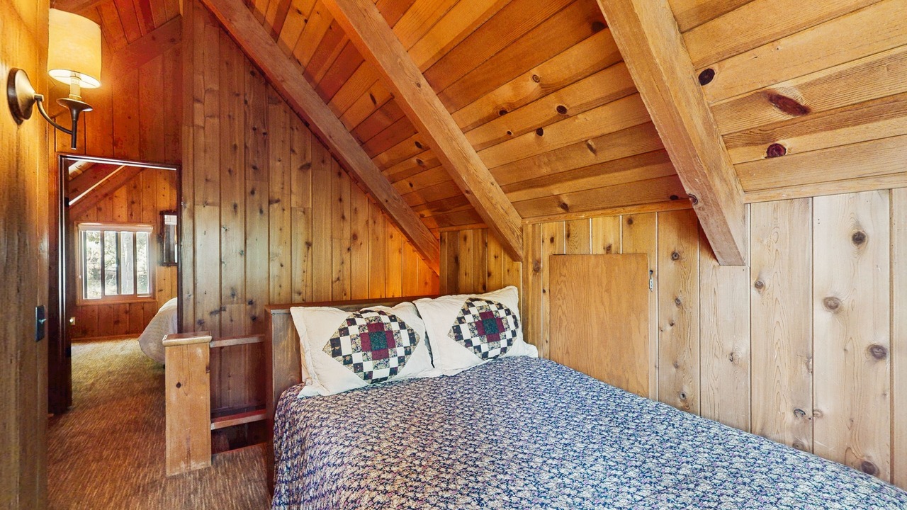 Photo of Bedroom in Arrowhead Villas